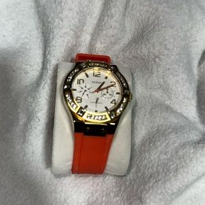 Women Guess watch